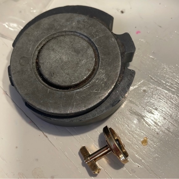 1940s-vintage signed Anson oval shaped gold plated retriever/spaniel cuff links - Picture 6 of 15